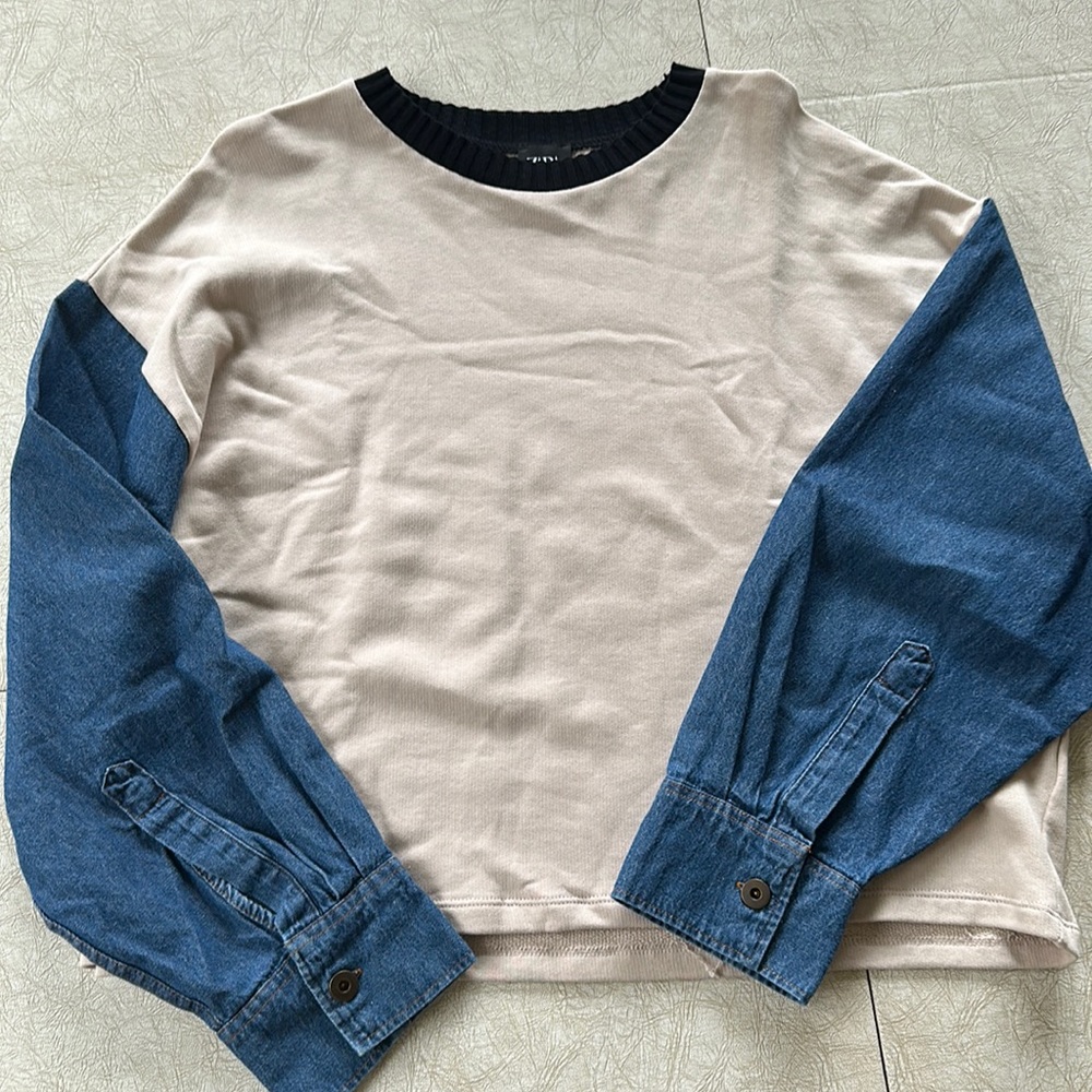 Zara Sweatshirt